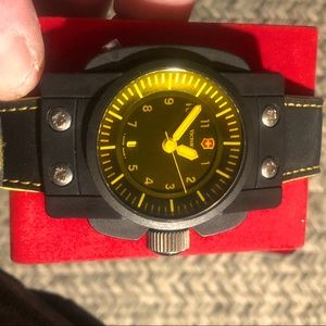 Victorinox Swiss army, yellow crystal